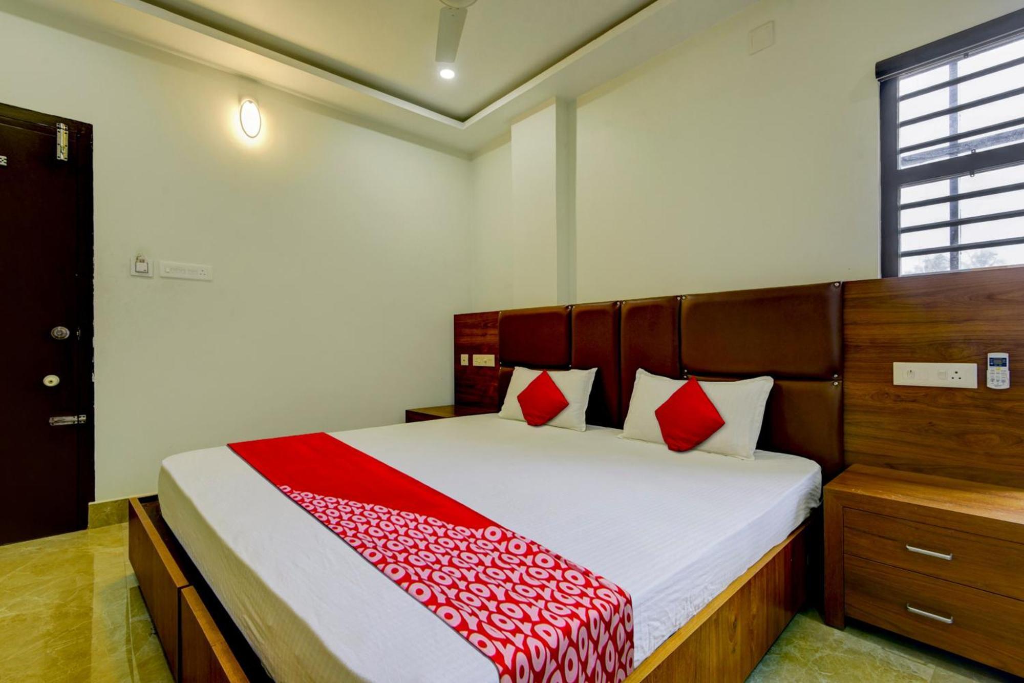 Hotel O Royal Tower Lodge Etakkare Bagian luar foto
