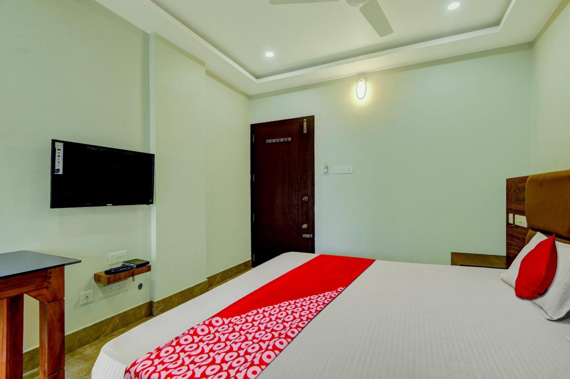 Hotel O Royal Tower Lodge Etakkare Bagian luar foto